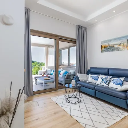 Rotonda By Villsy Lindar