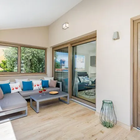 ヴィラ Rotonda By Villsy *