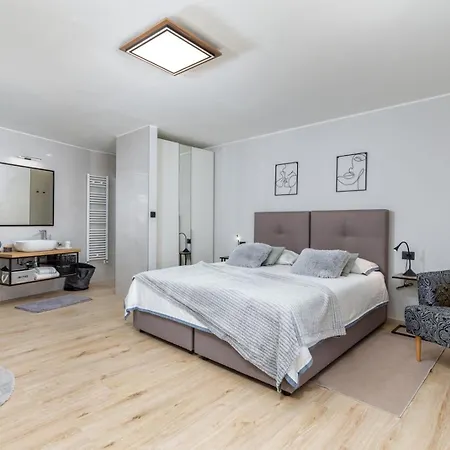 Rotonda By Villsy ヴィラ