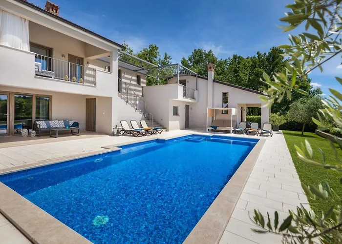 Villa Rotonda By Villsy Lindar