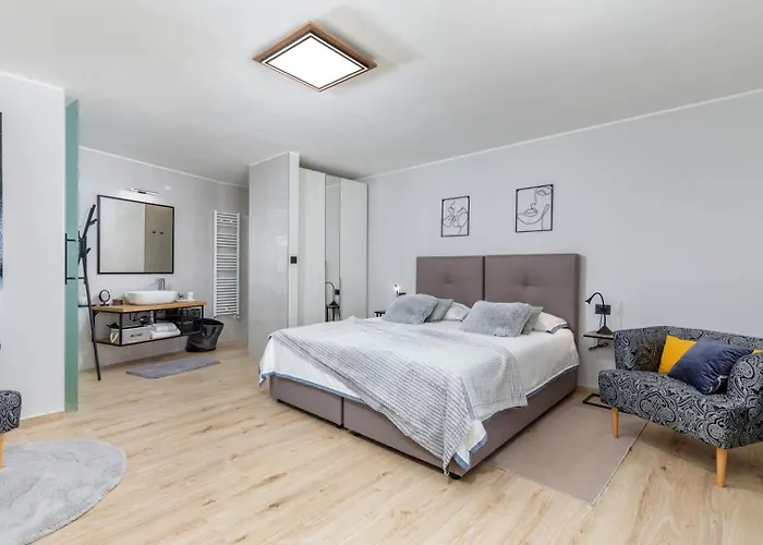 Rotonda By Villsy Villa